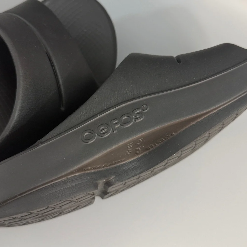 Oofos Ooahh Recovery Slide Sandal Black Men’s 7- W‎ 9 EU 40